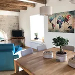 Vakantiehuis De La Tour, 6 Pers *